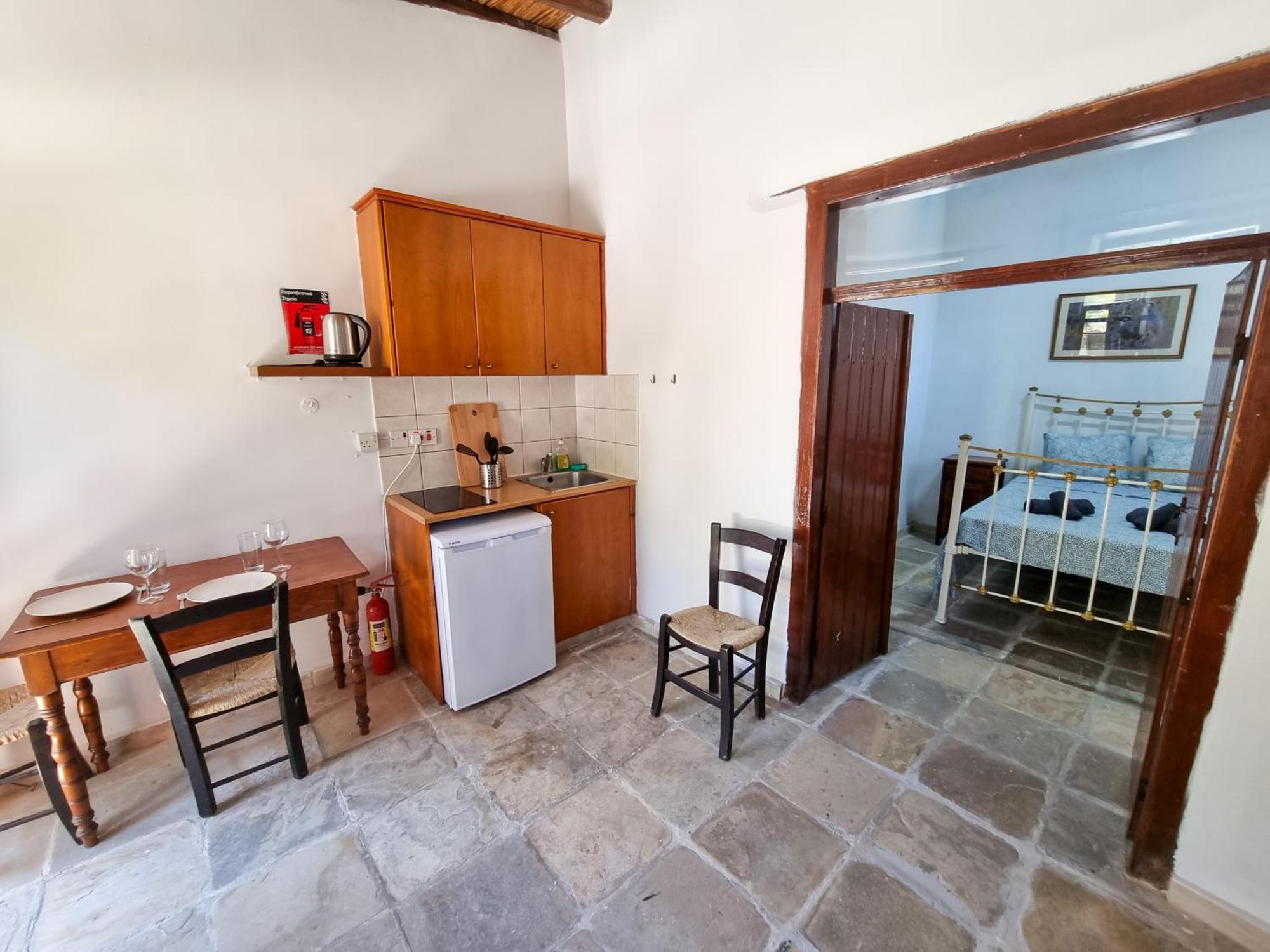 Athena'S Pool Oasis Apartment Skarinou ภายนอก รูปภาพ