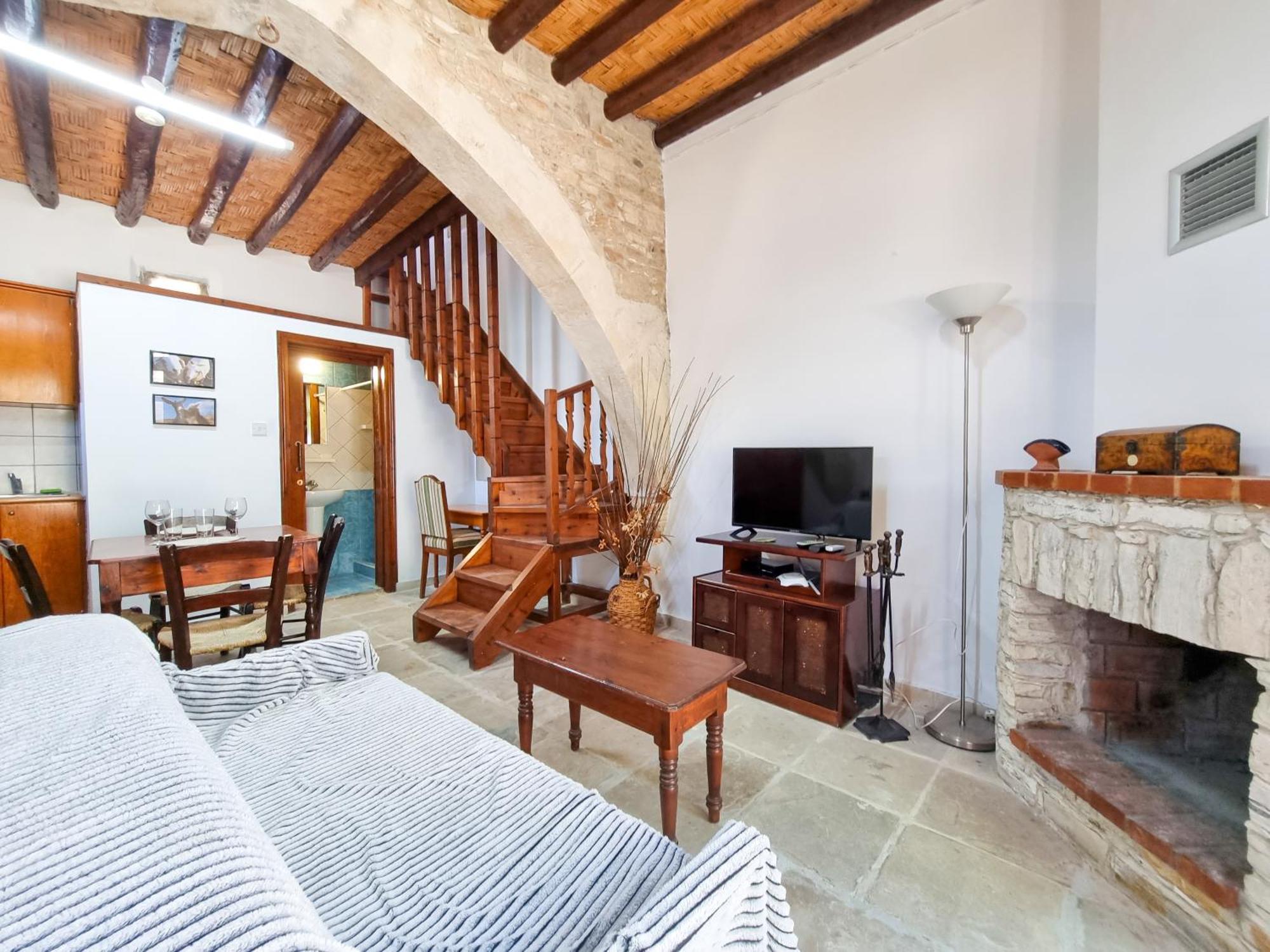 Athena'S Pool Oasis Apartment Skarinou ภายนอก รูปภาพ